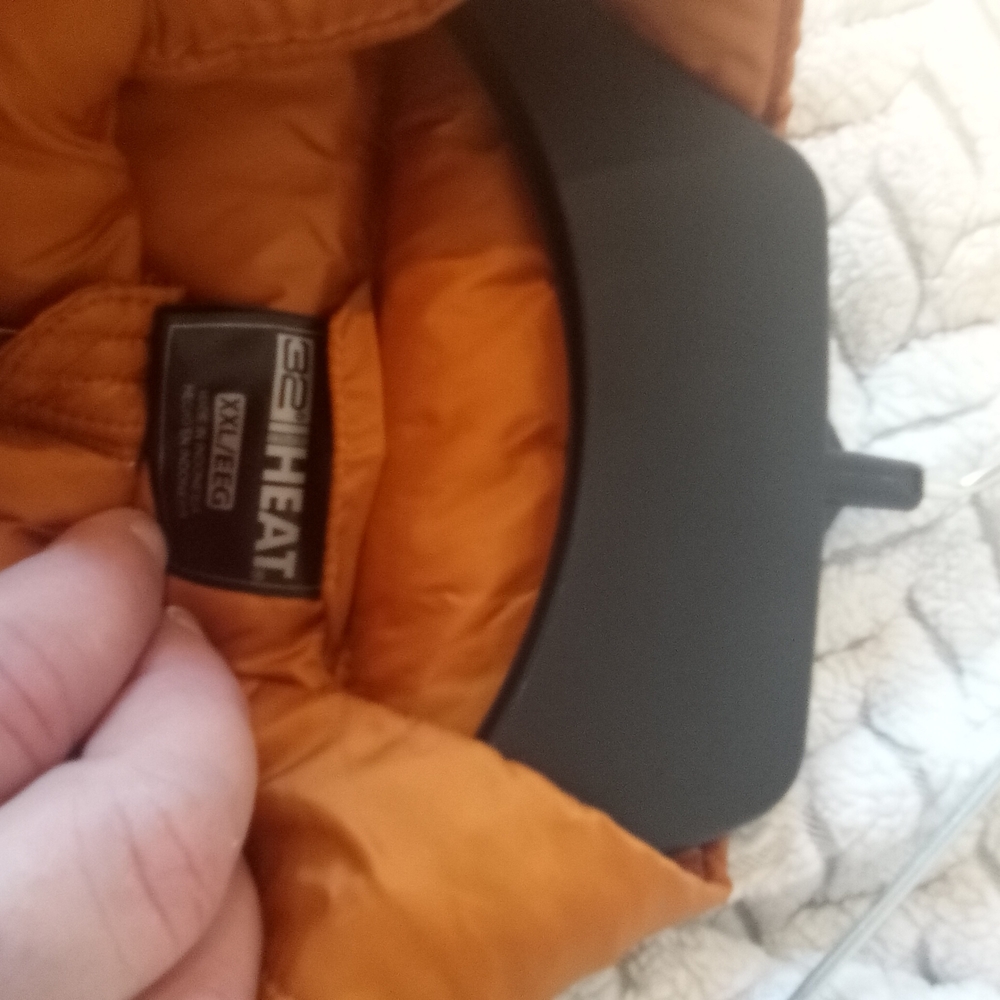 32 Degrees Women's Burnt Orange  Quilted Puffer Vest Size 2XL - Picture 5 of 5